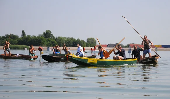 „Lov na labuđe pero” uz vožnju čamcima i natjecanje u praćkanju