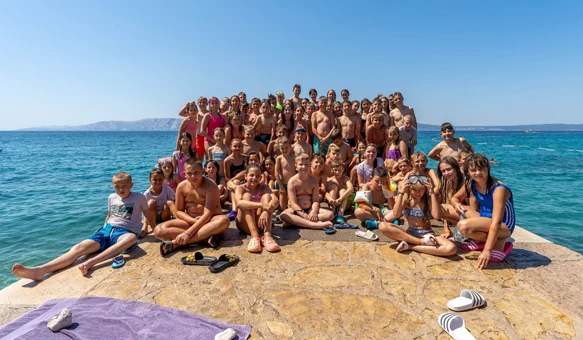 FOTO Sedamdesetak višebojaca uživalo u kupanju, druženju i zabavi