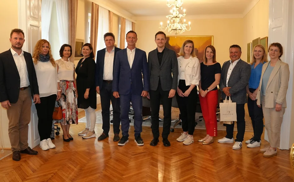 Razmijenili iskustva o upravljanju priuštivim stanovanjem i gradskim zelenilom
