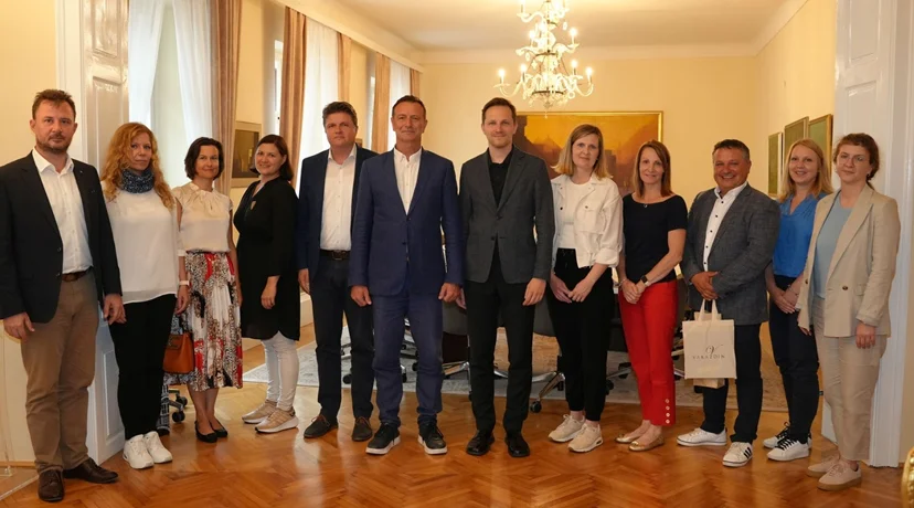 Razmijenili iskustva o upravljanju priuštivim stanovanjem i gradskim zelenilom