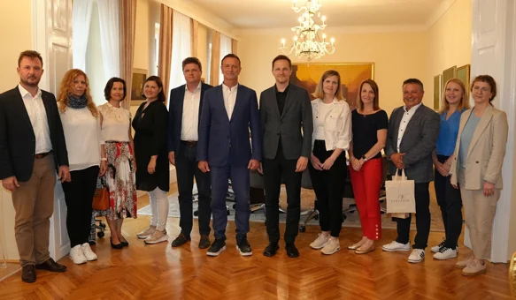 Razmijenili iskustva o upravljanju priuštivim stanovanjem i gradskim zelenilom