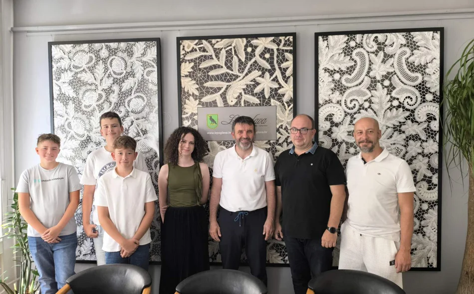 Nagrađeni izvrsni mladi gitaristi i njihovi mentori