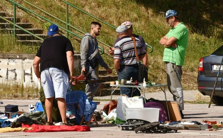 FOTO Ponude ima, ali ne i kupaca: „Mladima je lakše otrčati u trgovinu i platiti – skuplje”