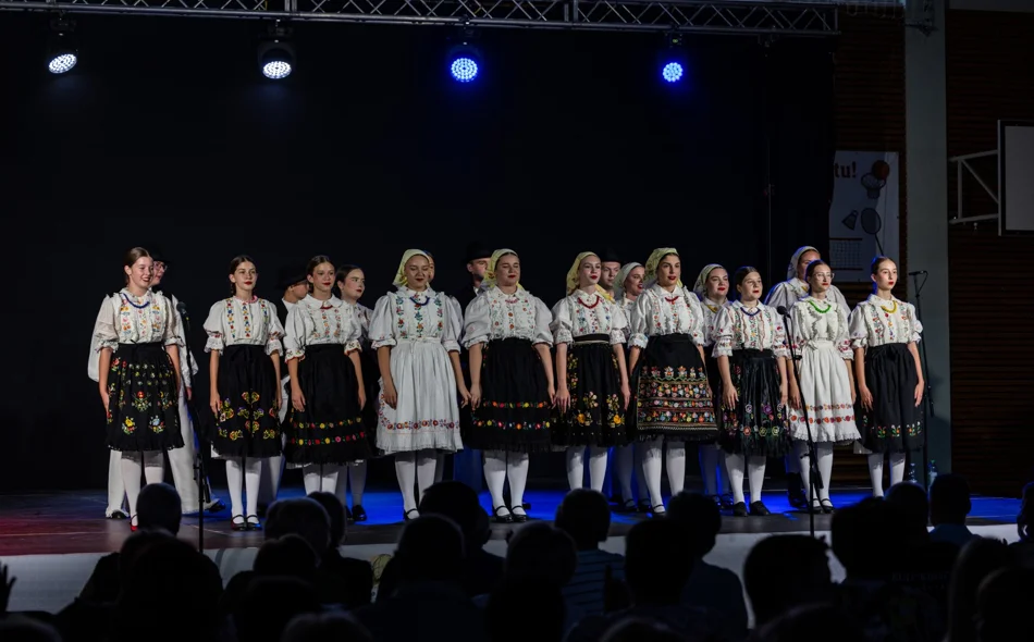 Nastupom folkloraša u Maruševcu završila COFA