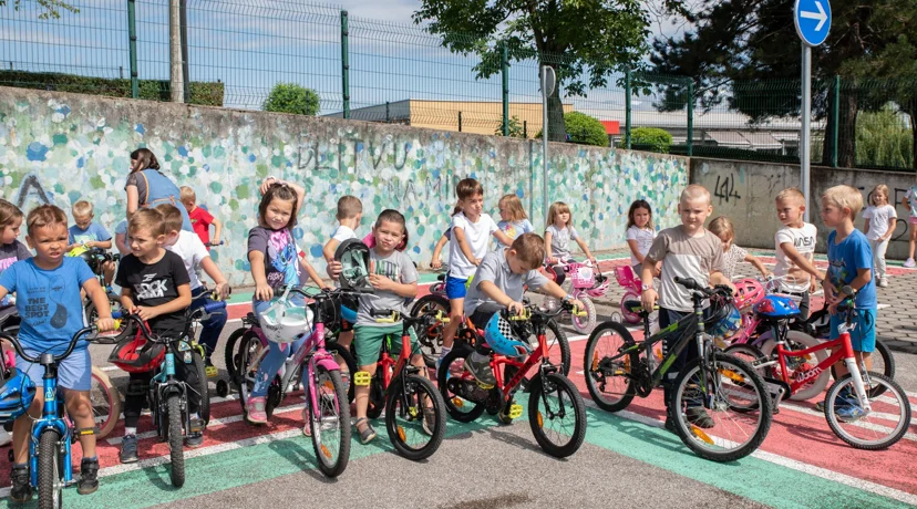 FOTO: Mališani Dječjeg vrtića "Bubamara" pokazali biciklističke vještine