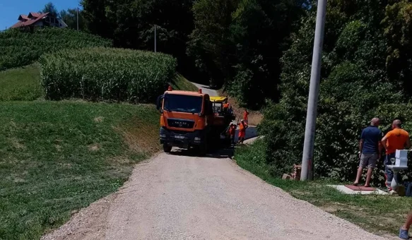 Završeno asfaltiranje dionice između zaseoka Osonjak i Dleski