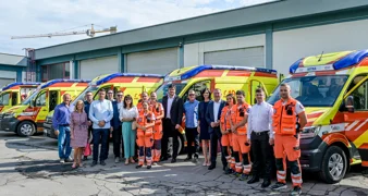 AUDIO: Nastavnom zavodu za hitnu medicinu uručena nova vozila