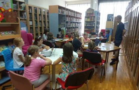 Mali istraživači otkrivaju svijet uz knjige i tehnologiju