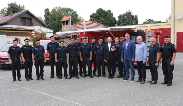 AUDIO Varaždinskim vatrogascima pet novih vozila vrijednih 1,1 milijun eura