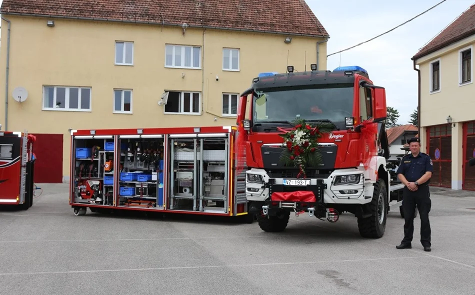 AUDIO Varaždinskim vatrogascima pet novih vozila vrijednih 1,1 milijun eura