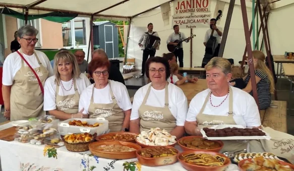 Članicama Udruge „Starinski žmaki“ druga nagrada za najbolju bučnicu
