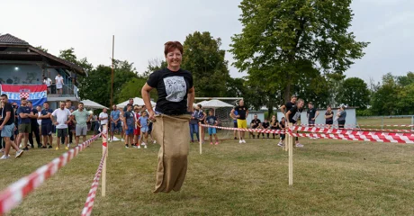FOTO: U Strmcu Podravskom se skakalo u vreći, bacao panj i ispijao gemišt