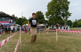 FOTO: U Strmcu Podravskom se skakalo u vreći, bacao panj i ispijao gemišt