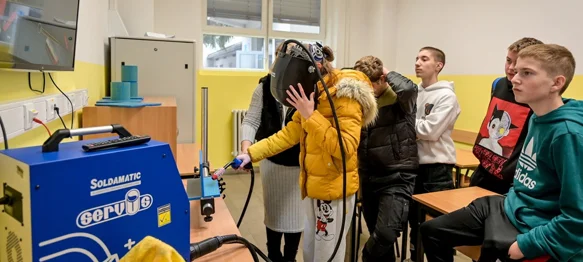 Vraćanje potrebnih kurikuluma, stipendiranje i poticanje naukovanja