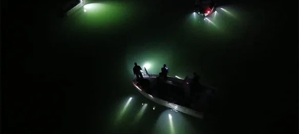 S mosta skočio u derivacioni kanal i u jednom trenutku nestao pod vodom