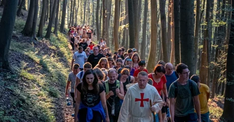 Kod Črlenog fratra vas očekuju srednjovjekovne delicije, vitezovi i dame te priče iz davnine