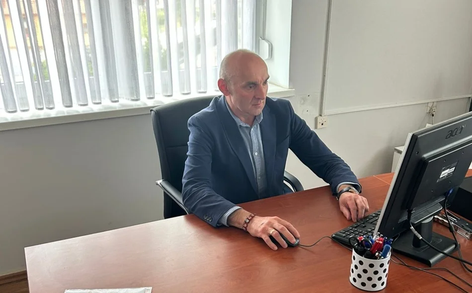 Svim osnovnoškolcima besplatne radne bilježnice