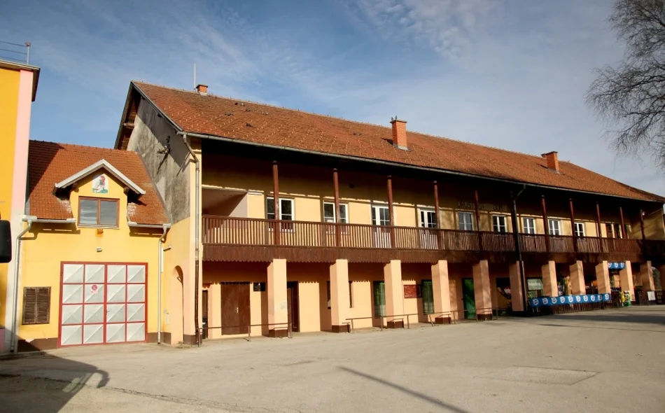 Uređenje Društvenog doma u Strmcu: već dostupni prvi sadržaji