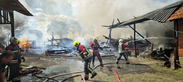 VIDEO I FOTO Gorjele gospodarske zgrade i oprema, šteta oko 45.000 eura