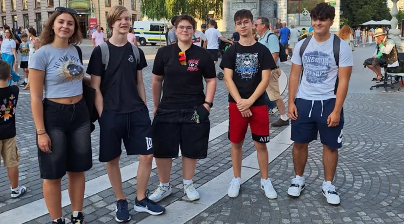 Karla, Antonela, Niko, Nikša i Matej učili o izradi igara i virtualnoj stvarnosti
