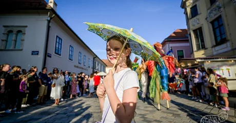 Urban i Minea na Starome gradu, „Komušanje mozga” kod vile Bedeković