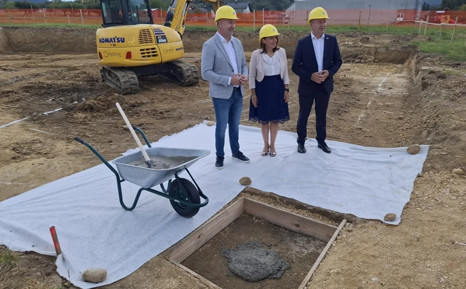 VIDEO I FOTO Položen kamen temeljac za buduću zgradu Doma zdravlja i ljekarne