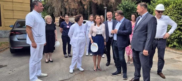 Ministrica u obilasku gradilišta: „Ulaganja podižu kvalitetu zdravstva”