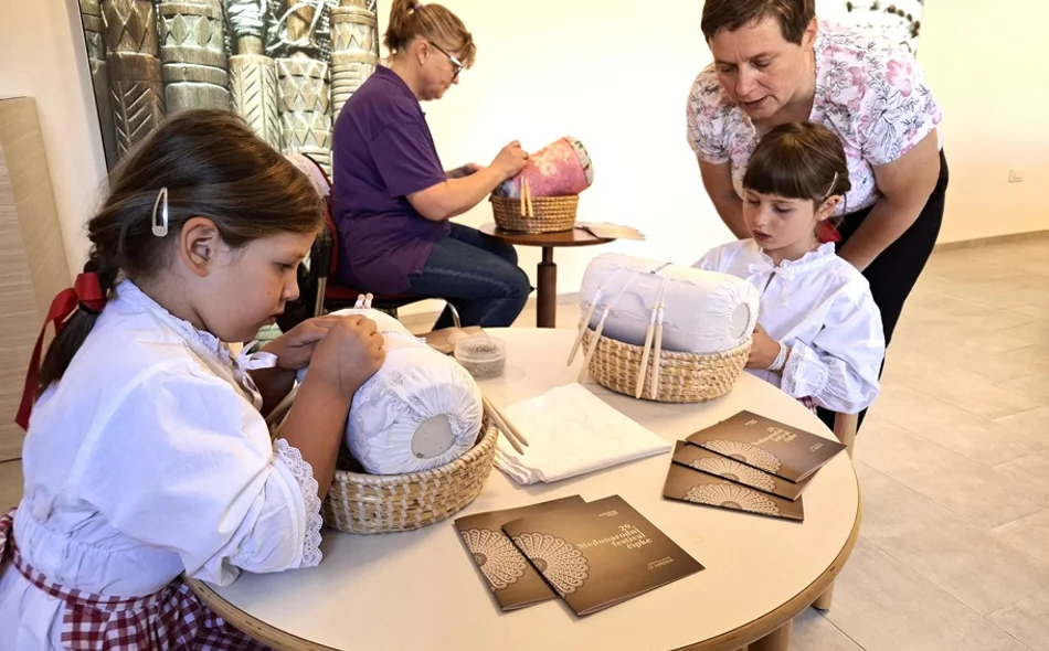 VIDEO I FOTO Više od 25 izložaba, besplatne radionice, ali i koncert 4 tenora