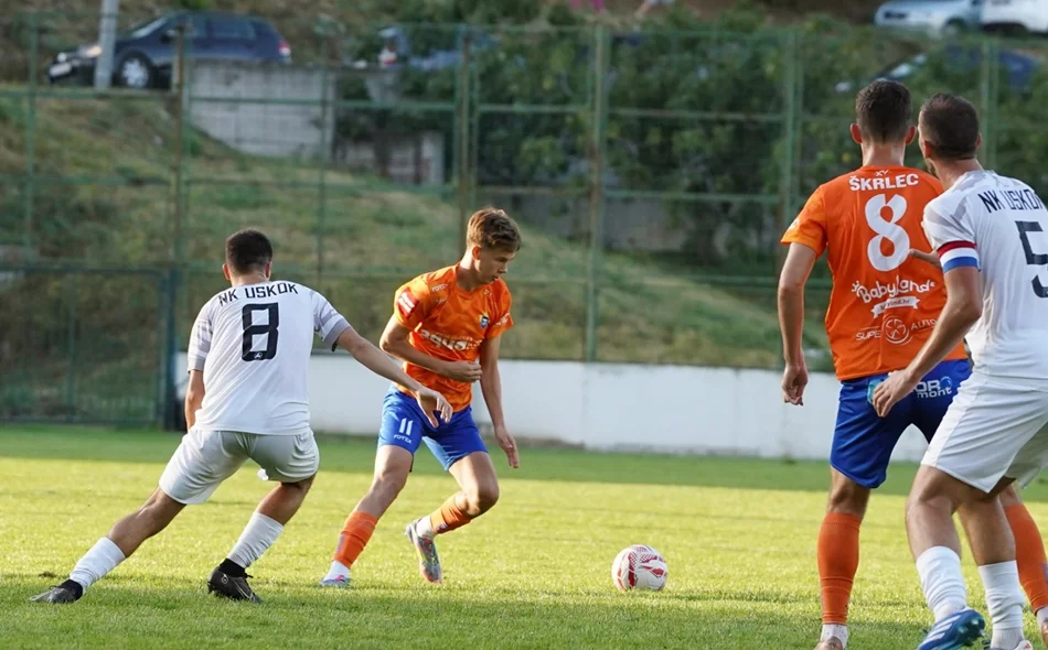 Bumbari minimalno poraženi u sudačkoj nadoknadi