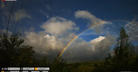 Hrvatsko nebo ukrasila mjesečeva duga