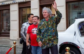 FOTO Bore Lee dobio ploču na varaždinskom &bdquo;Walk of Fame&rdquo;