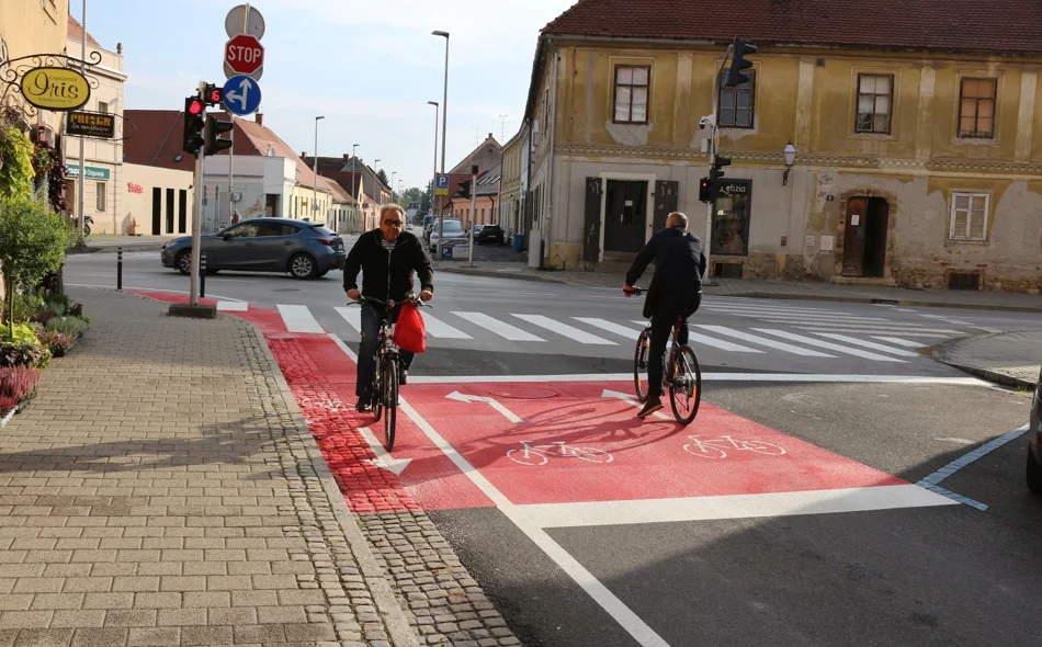 Varaždin privremeno zatvara ulicu i otvara novu biciklističku stazu