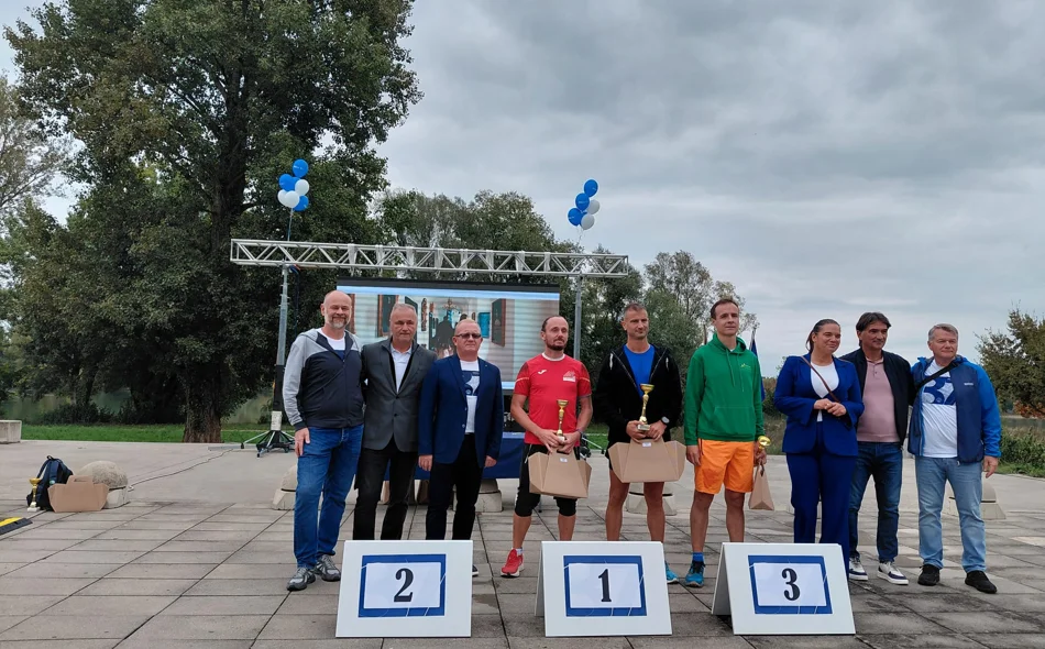 Dodijeljene medalje i pehari najboljim trkačima &quot;Memorijalne trke 37&quot;