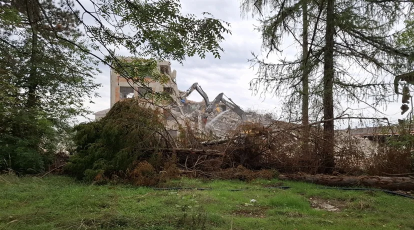 VIDEO Ruše se zgrade i pogoni na sjevernoj strani tvorničkog kompleksa