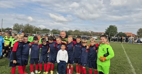 Mali nogometaši pomogli Sandiju u njegovom odlasku na liječenje u Austriju