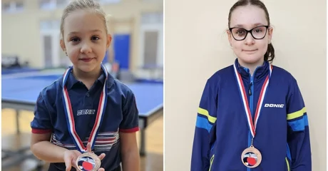 Franka Špoljarić i Tesa Dvorščak s medaljama osvojenima u Šenkovcu
