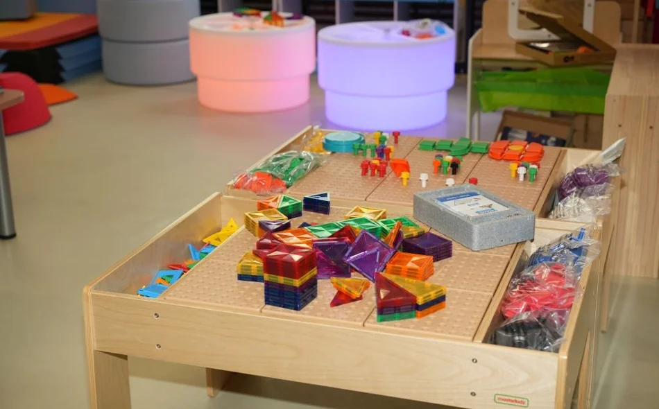 AUDIO Mališane razveselila nova didaktička i sportska oprema