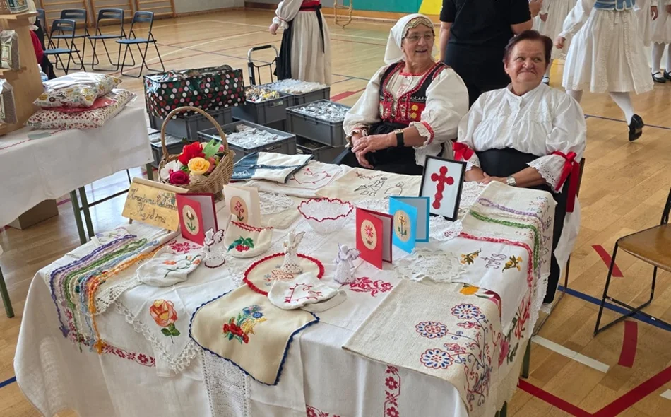 FOTO Ljubitelje tradicijske kulture uživali u Donjem Kućanu