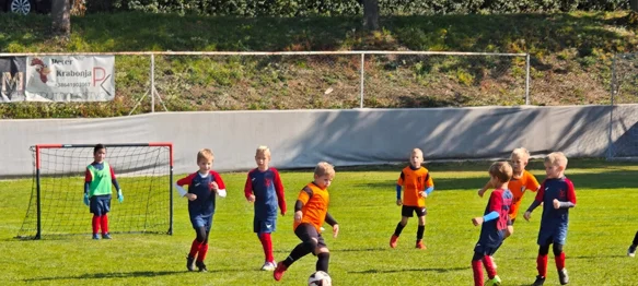 FOTO Deset ekipa i 80 malih nogometaša na 50. rođendanu Poleta