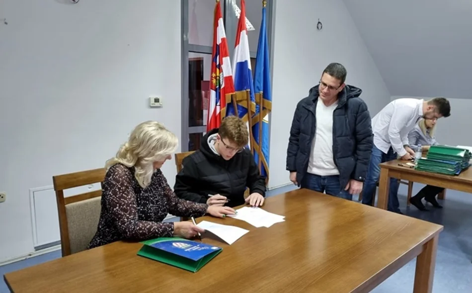 Općina daje novac za smještaj i prehranu srednjoškolaca u učeničkim domovima