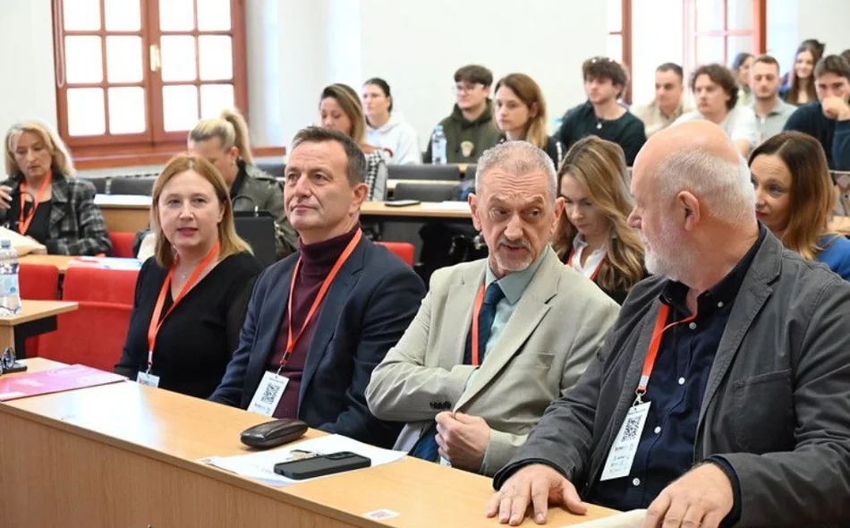 FOI okupio stručnjake u marketingu u eri umjetne inteligencije