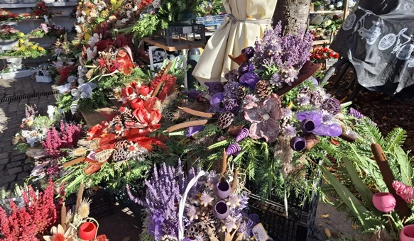 FOTO Aranžmani i multiflore najpopularniji, tek rijetki sami rade svoje cvjetne košarice
