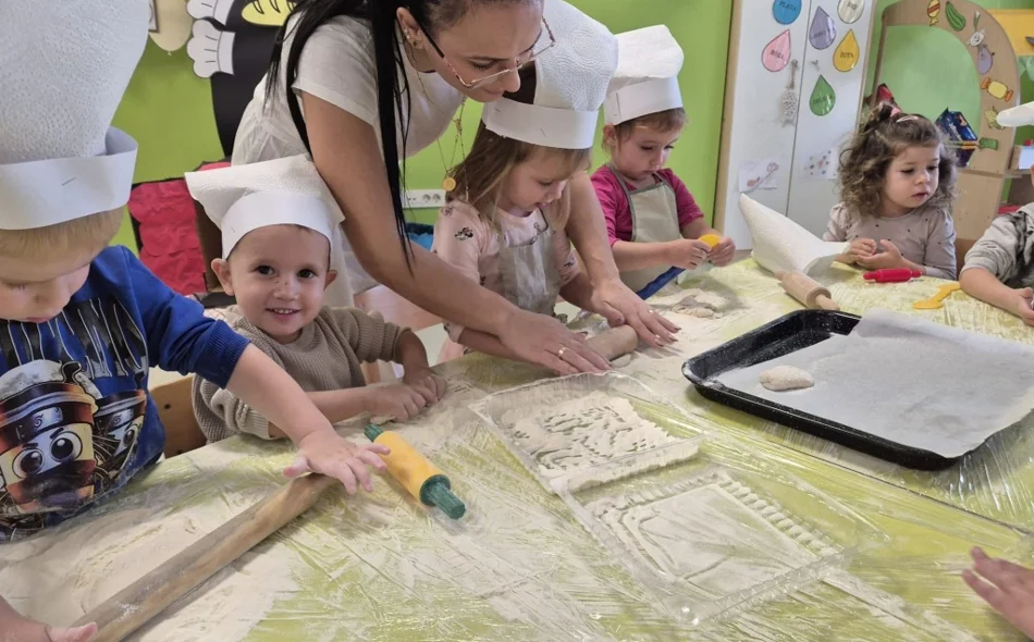 Vrijedne ručice malih pekara iz skupine &ldquo;Ribice&rdquo; učile kako nastaju klipići i pereci