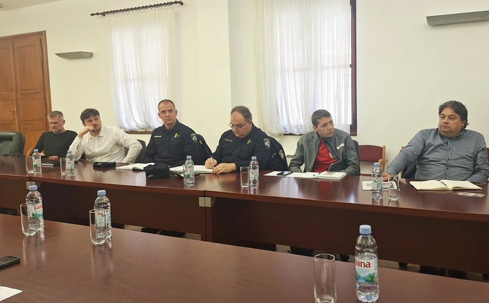 AUDIO Zimska služba u rukama nove tvrtke, spremno 3500 tona soli