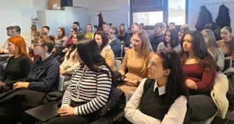 Grad Ivanec raspisao je natječaj za dodjelu studentskih stipendija za akademsku godinu 2025./2026.