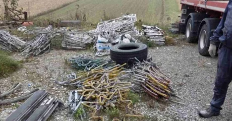 Gradonačelnik Šoštarić zatekao odbačene adventske ukrase bivše vlasti: Ovo je kap koja je prelila čašu!