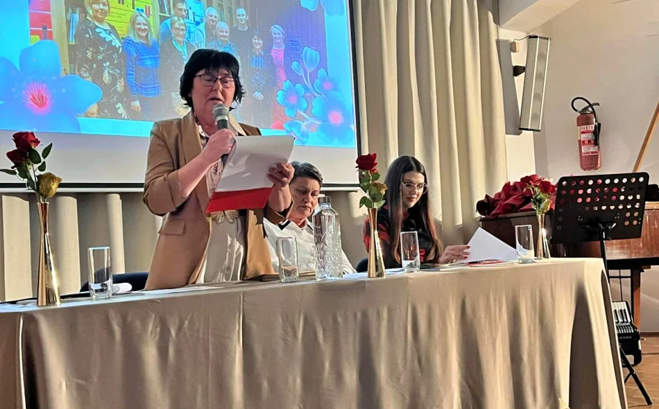 Predstavljena zbirka pjesama „Vu svietu Poncija Pilata“ ivanečke pjesnikinje Anica Bukovec