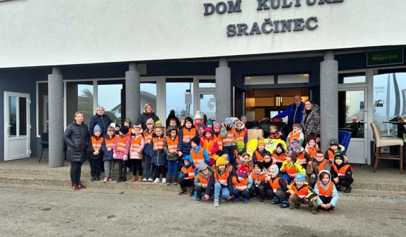 Skupine Žabice i Loptice iz Sračinca učile o sigurnosti u prometu