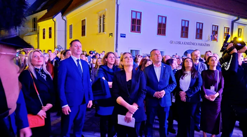 FOTO I AUDIO Svi su htjeli biti dio povijesti - gužva na obilježavanju stoljeća Gradskog muzeja Varaždin