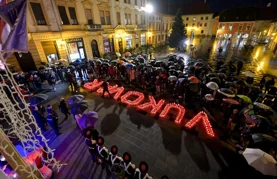 FOTO Diljem Varaždinske županije zapaljeni lampioni za poginule heroje Domovinskog rata